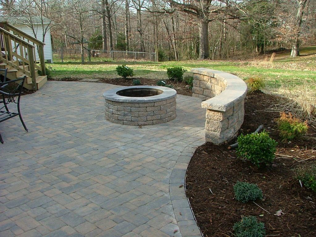 Paver Patio With Seating Wall